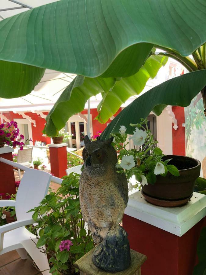فندق Marina De Campios كوميلاس المظهر الخارجي الصورة